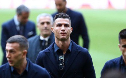 Phá đám thành công Real Madrid, fan Ajax quyết định làm điều tương tự với đội bóng của Ronaldo