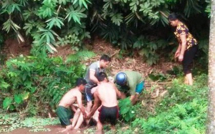 Người đàn ông đột tử khi xuống ao tắm dưới trời nắng nóng gay gắt