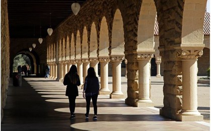 Gia đình Trung Quốc chi 6,5 triệu USD mua suất Đại học Stanford cho con