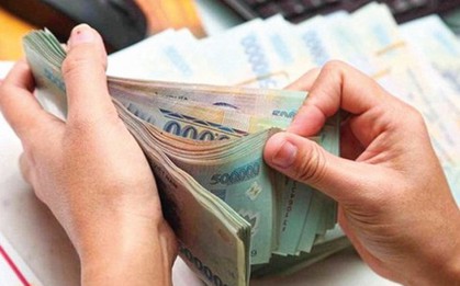 Vợ tiêu tiền không rõ nguồn gốc do chồng đưa có thể mắc tội "rửa tiền"?