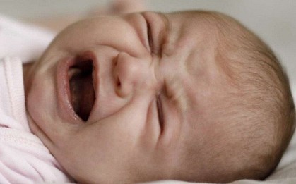 Công nghệ AI mới giúp các bậc cha mẹ có thể phân biệt trẻ đang khóc do đói, đau ốm hay không được thay tã