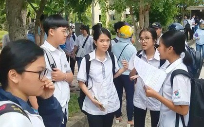 Quảng Bình: Đề nghị kỷ luật 2 cán bộ coi thi "ký nhầm" trên 24 bài thi của thí sinh