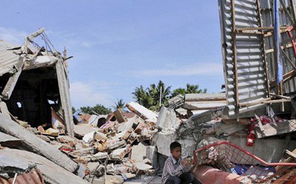 Indonesia: Hàng nghìn người sơ tán sau động đất mạnh 7,1 độ