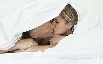 Một bệnh nan y được đẩy lùi nhờ… siêng làm "chuyện ấy"