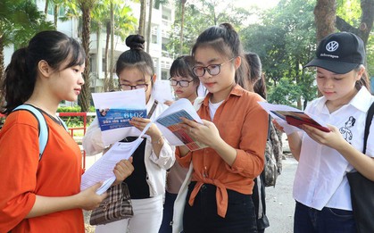 Sự thực thiếu nguồn tuyển khiến nhiều trường để điểm sàn lẹt đẹt