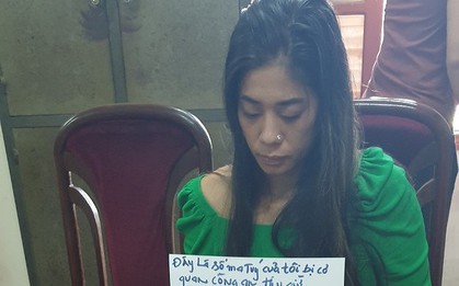 Bắt "bạn hàng" của trùm ma túy cặp kè nữ nhân viên quán karaoke
