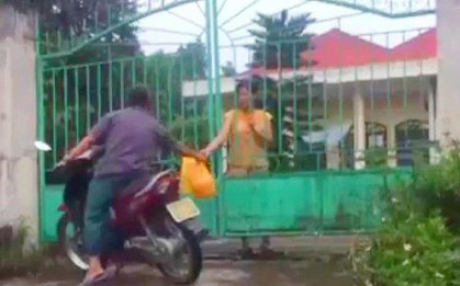 UBND TP Hà Nội yêu cầu kiểm tra, xử lý vụ cán bộ trung tâm nuôi dưỡng trẻ tàn tật ăn chặn hàng từ thiện ở Ba Vì