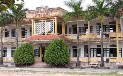 Bị tố nhắn tin gạ tình học sinh cũ, thầy giáo ở Thái Bình nói gì?