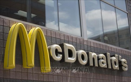 CEO của McDonald thôi việc do quan hệ bất chính với nữ nhân viên