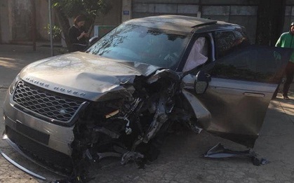 Xế sang Range Rover va chạm liên hoàn với 4 ô tô, xe máy