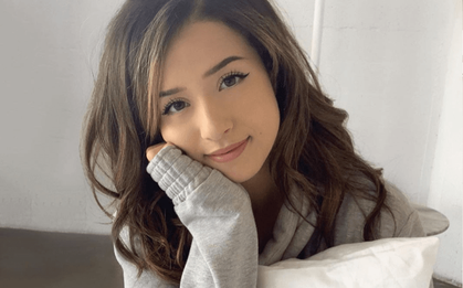 Chơi game cùng streamer xinh đẹp, game thủ bị bạn gái cho "ăn vả" sấp mặt vì ghen tuông