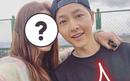 Giữa lùm xùm ly dị vì scandal "săn gái", Song Joong Ki gây xôn xao với hình selfie thân mật với sao nữ tại Colombia