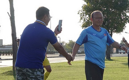 Thực hư chuyện CĐV Thái Lan livestream buổi tập của U23 Việt Nam: Hóa ra là người Việt với nhau cả