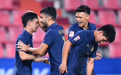 Bóng đá Thái Lan gặp sóng gió đầu năm: Liên đoàn bị FIFA cảnh cáo, án phạt lơ lửng vì vấn đề nhạy cảm