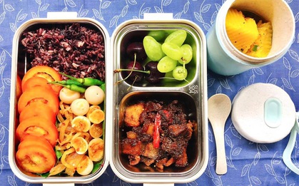 Vợ đảm nghiện nấu cơm trưa cho chồng, mỗi bữa chỉ 30-50k tiết kiệm bao nhiêu là tiền