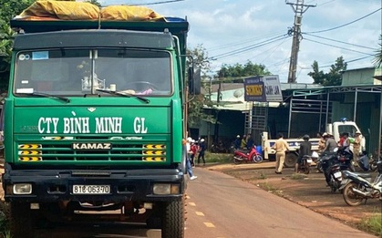 Bị cuốn vào gầm xe tải, nữ sinh tử vong thương tâm