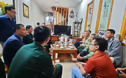 Vụ sạt lở thủy điện Rào Trăng 3: "Sao bố chưa về đưa con đi nhập học"