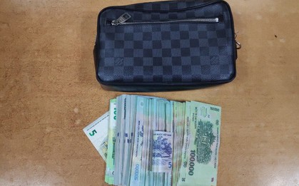 Hành khách bỏ quên ví Louis Vuitton có 350 triệu đồng tại sảnh sân bay Nội Bài