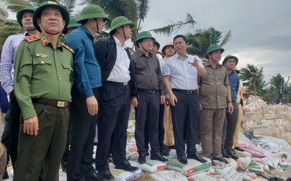 Phó Thủ tướng Trịnh Đình Dũng: Bão số 9 mạnh và nguy hiểm nhất 20 năm trở lại đây tại miền Trung, tuyệt đối không được chủ quan
