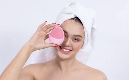 Bóc trần sự thật về các thiết bị chăm sóc da đắt đỏ tại nhà