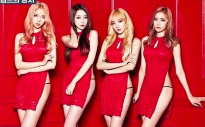 Nữ Idol chỉ dám mặc sơ mi & quần dài do ám ảnh việc bị công ty "lừa" quảng bá theo concept gợi cảm