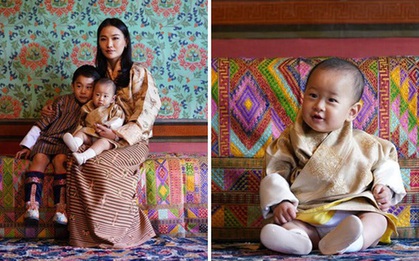 Vợ chồng Hoàng hậu "vạn người mê" Bhutan chia sẻ ảnh mới với 2 con, Hoàng tử út hiếm hoi lộ diện, gây chú ý với vẻ ngoài