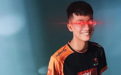 Thành viên Team Flash Liên Quân lấy lại được fanpage, Elly viết status "không hề giả trân" khiến các Flazers cảm thán "đọc mà tức"!