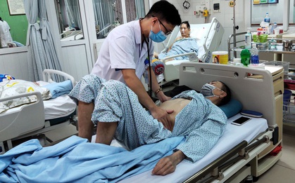 Cảnh báo: Uống thuốc nam trị tiểu đường chứa chất cấm, người đàn ông nhập viện nguy kịch