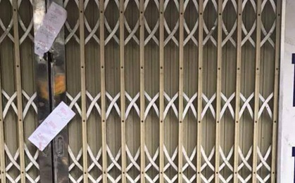 Hà Nội: Niêm phong một hiệu thuốc tăng giá bán khẩu trang từ 35 - 50k lên 500k/hộp
