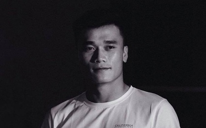 Bùi Tiến Dũng đi làm từ thiện, Đình Trọng "rảnh rỗi sinh nông nổi" đào tạo mẹ thành cầu thủ nữ
