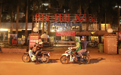 Ảnh: Nhà hàng, quán bia quen thuộc của "giới ăn nhậu" Hà Nội im lìm trong mùa dịch Covid-19