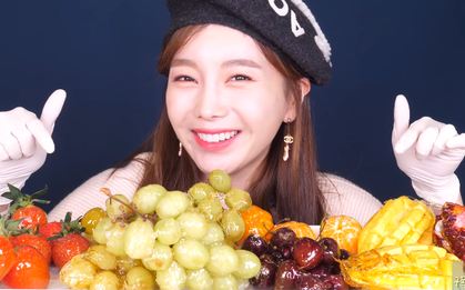 Hiếm hoi lắm mới thấy Ssoyoung thôi mukbang "những con bơi dưới nước" nhưng người xem lại hụt hẫng vì cho rằng clip lần này quá nhàm chán