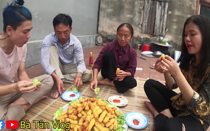 Bà Tân Vlog lại khiến dân tình thấy "khó hiểu" khi có kết hợp khác người: ăn phô mai que với rau xà lách?
