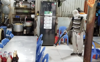 Bến xe, sân bay gấp rút phun thuốc khử trùng bề mặt trước những lo ngại lây nhiễm virus Corona
