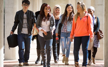 Đại học Canberra, Úc tham dự Triển lãm Du học Online 2020