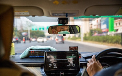 Những tài xế taxi nhiễm virus corona từ du khách nước ngoài và nỗi niềm cay đắng khi lăn bánh trong mùa dịch
