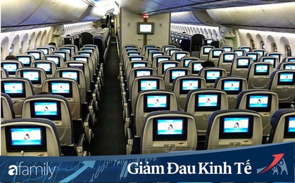 Chùm ảnh đi máy bay mùa Covid-19: Vắng vẻ như trên đảo hoang, một mình "bao trọn" cả khoang không ai tranh giành