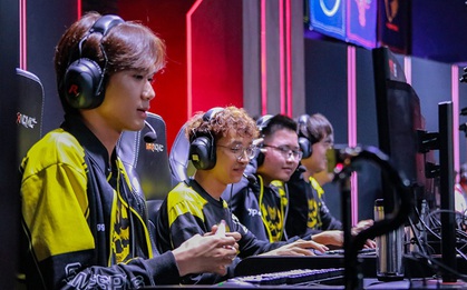 Dẫu biết game có thể thi đấu online, nhưng ít ai ngờ các giải eSports cũng gặp muôn vàn tình huống trớ trêu!