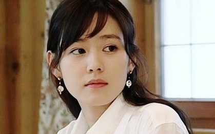 Xưa kia Son Ye Jin tô son nhạt toẹt, để tóc sên sến mà vẫn đẹp ngây dại