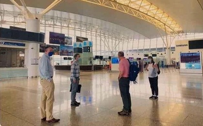 Không có chuyện đại sứ quán các nước cảnh báo người dân rời khỏi Việt Nam gấp