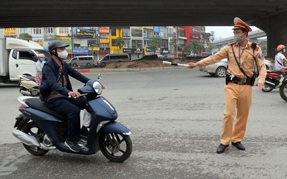 Ngày đầu CSGT tổng kiểm soát, dừng xe kiểm tra giấy tờ: Nhiều phương tiện bị xử lý