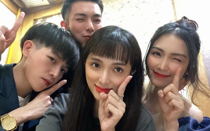 Bức hình Top 1 Trending đã "linh nghiệm" với bộ ba Hoa Dâm Bụt thật rồi, nhưng đáng chú ý hơn cả là chiếc mái BLACKPINK mà Hương Giang mới cắt!