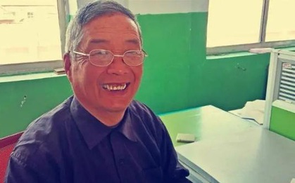 Tiết học cuối cùng của thầy giáo già trước khi về hưu giữa mùa dịch: Dạy học suốt 43 năm nhưng cuối cùng lại chẳng có ai để nói tạm biệt