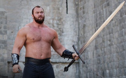 Sao phim "Games of Thrones" khiến dân tình choáng váng khi nhấc thành công hơn 500kg khỏi mặt đất, tạo ra thành tích chưa từng có trong lịch sử