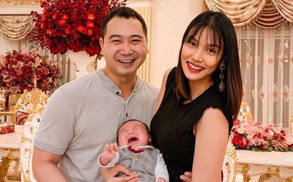 Quý tử hơn 5 tháng tuổi nhà Lan Khuê lần đầu gọi được "mẹ": Tiếng bập bẹ thiêng liêng, thoáng nghe thôi cũng đủ hạnh phúc!