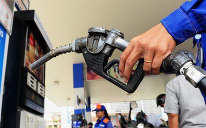 Giá xăng sẽ tăng mạnh trong ngày mai?