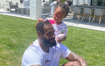 Siêu sao bóng rổ LeBron James gây sốt cộng đồng mạng với khoảnh khắc đáng yêu bên cạnh con gái nhân "Ngày của Cha"