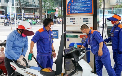 Giá xăng tiếp tục tăng mạnh, vọt lên gần 15.000 đồng/lít kể từ 15h chiều nay
