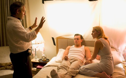 Chuyện ít người biết về 6 hậu trường cảnh nóng Hollywood: Chồng làm đạo diễn trực tiếp chỉ đạo vợ gần gũi bạn diễn?