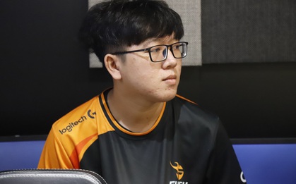 Kati cùng đồng đội hủy diệt GAM Esports, Naul bỗng trở thành "người thừa" của Team Flash